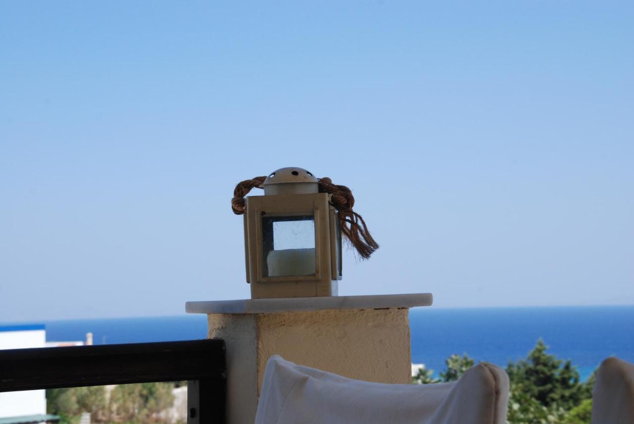 Hotel Theodorou Azolimnos Exterior foto