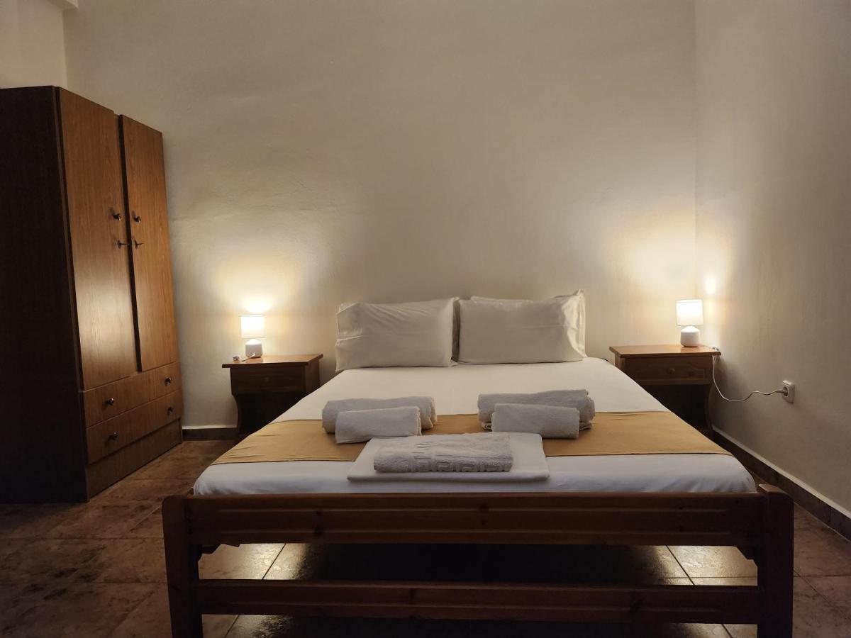 Hotel Theodorou Azolimnos Exterior foto