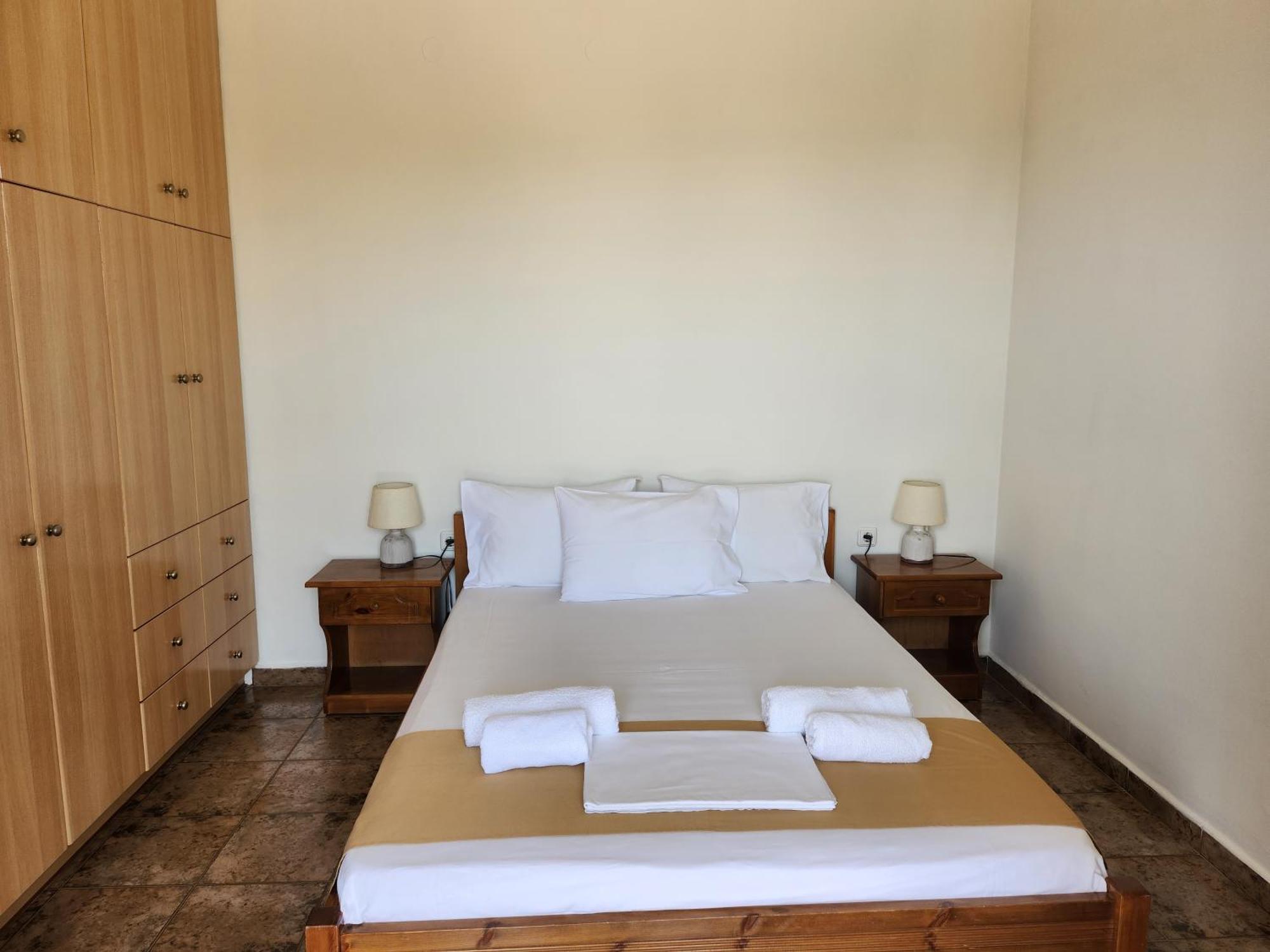 Hotel Theodorou Azolimnos Habitación foto
